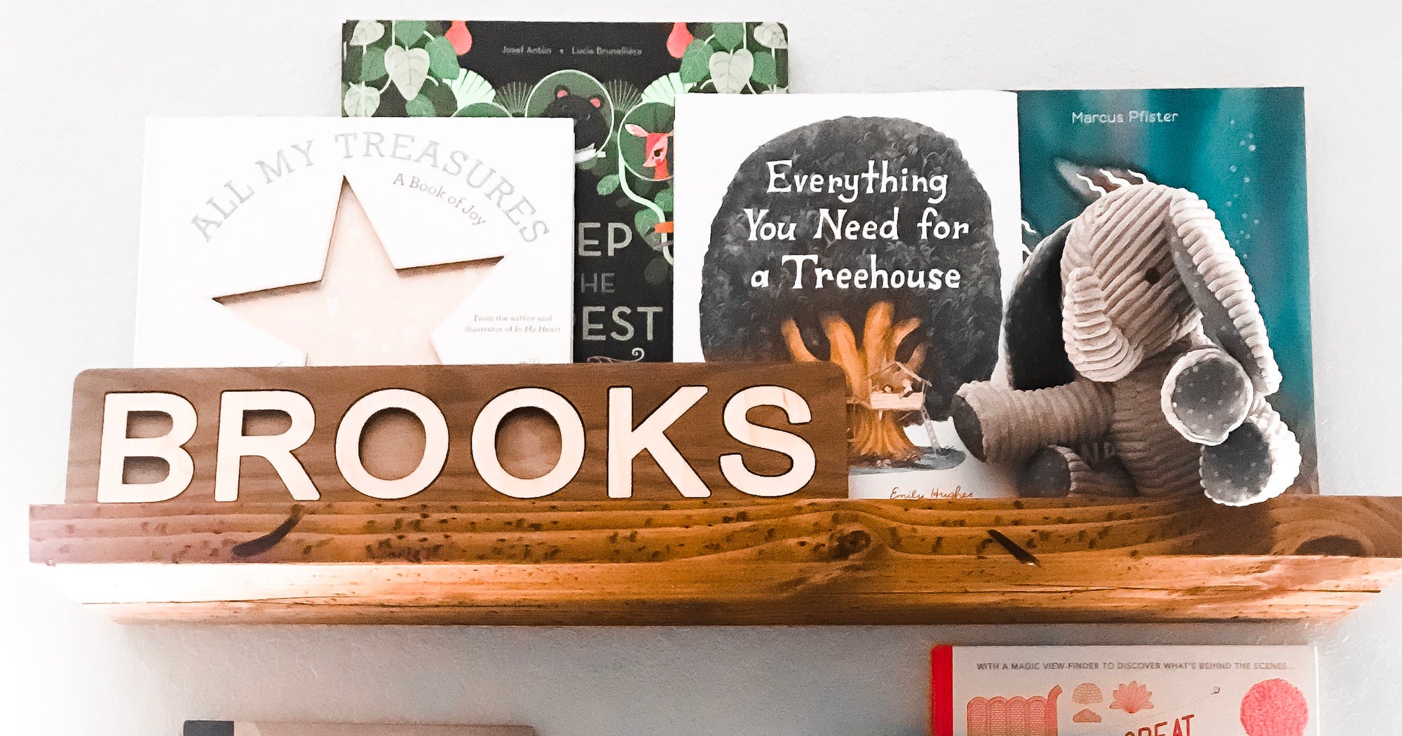 Building a Bookshelf Gallery Wall: Inspire your little reader with an interactive floating library!