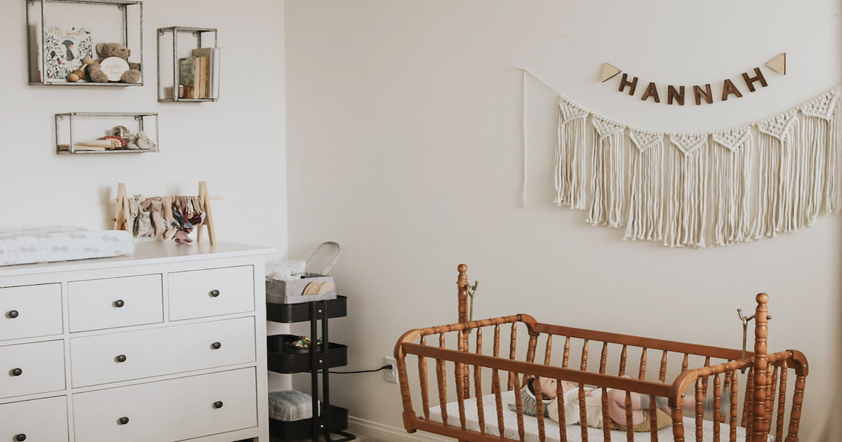 5 Brands that Crunchy Moms Should Have on Their Baby Registry