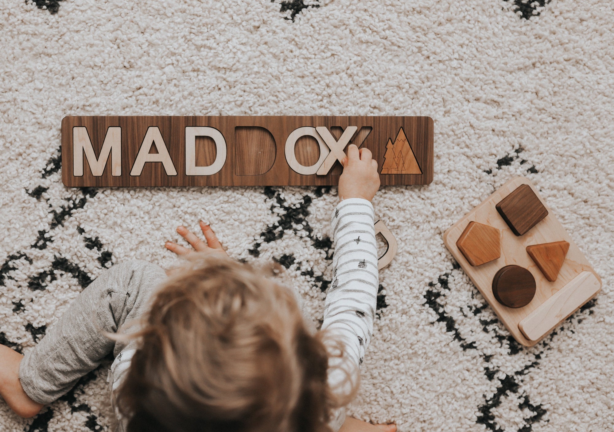 Unwrap the Magic: Smiling Tree Toys Featured in Daily Mom’s 2025 Toy Gift Guide